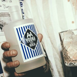 AA Vodka Rye Berlin 43%vol. 0,5l feinfruchtig und rein